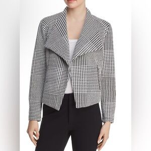 Calvin Klein
Houndstooth Flyaway Jacket
